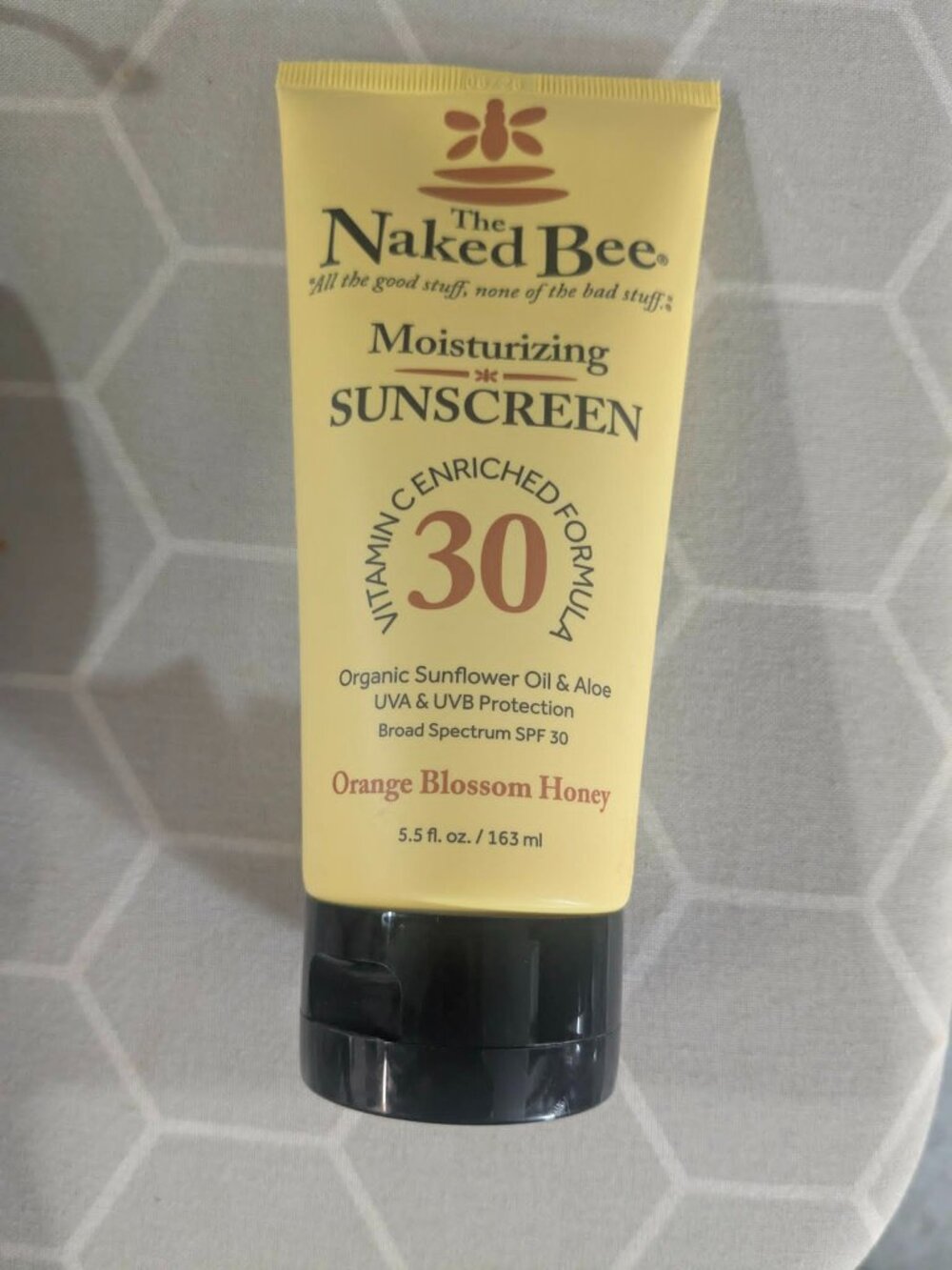 NEW Naked Bee Moisturizing Suncreen 30 SPF Lotion